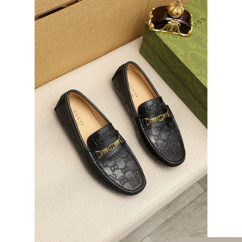 G*u*i leather shoes